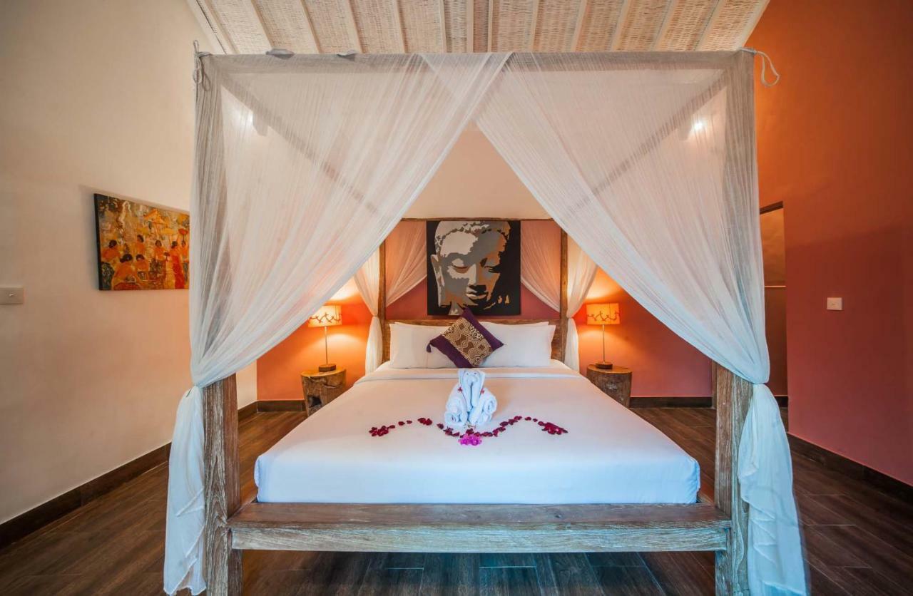 Coco Poco Villa Seminyak Buitenkant foto